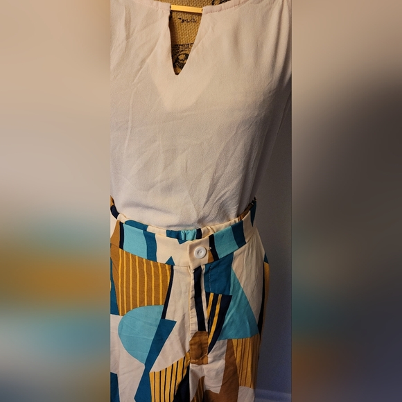 High-waist Geometric Pants - Picture 4 of 5